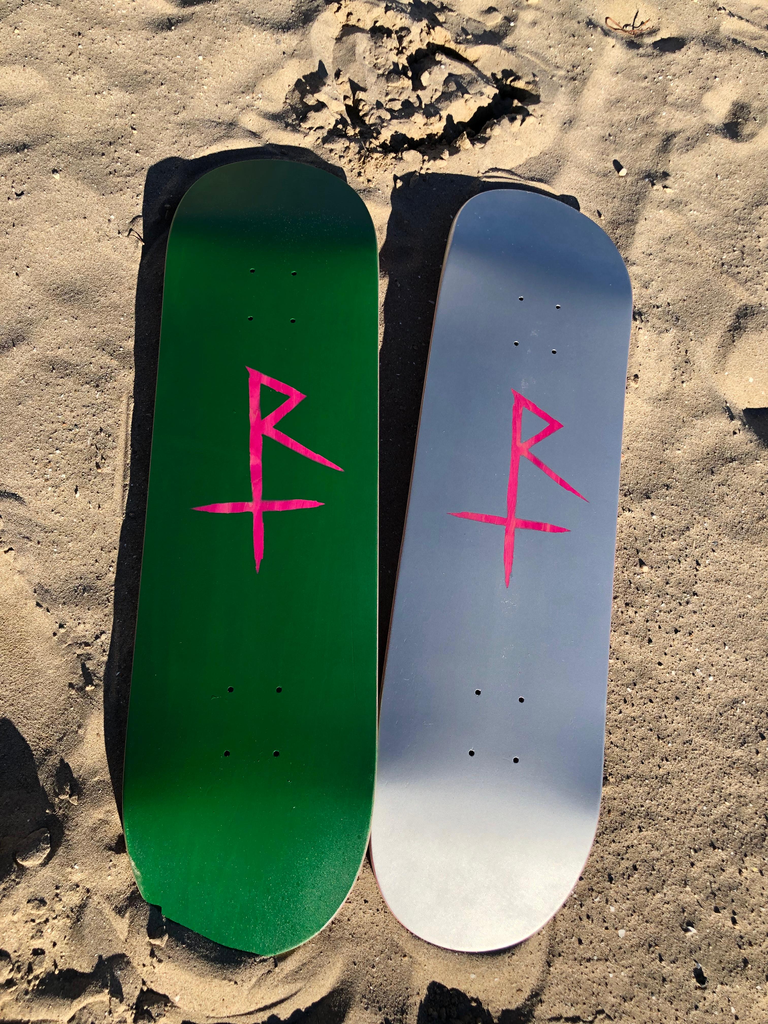 RT TEAM LOGO DECKS (8.0-8.25-8.5)